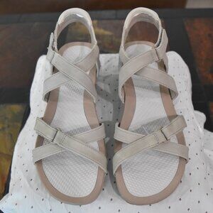 BARETRAPS RACQUEL SANDALS